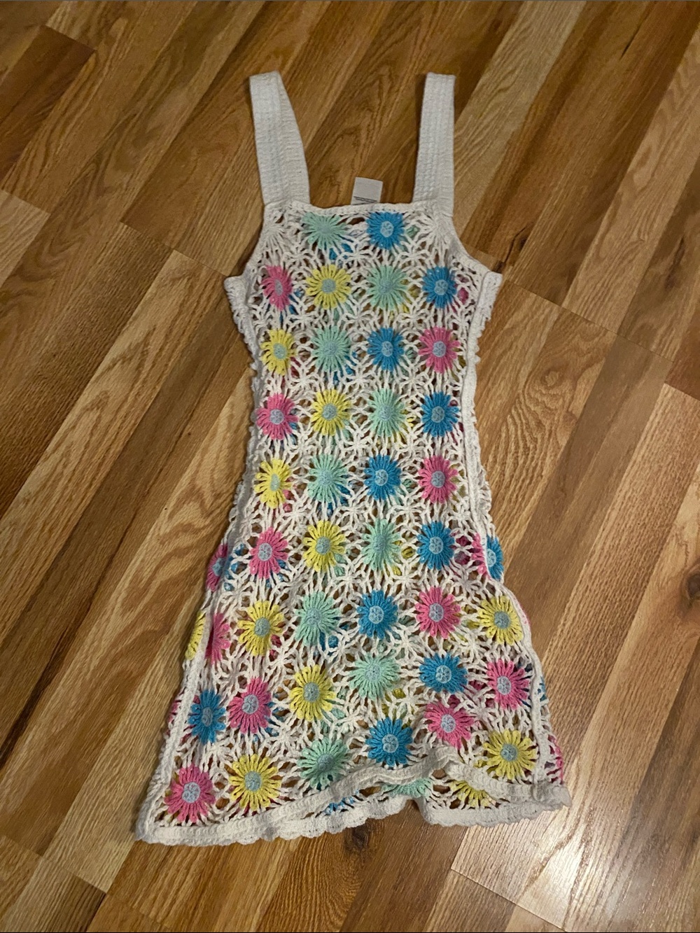 Crochet Floral Coverup - Picture 3 of 3